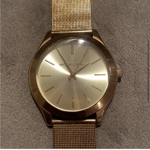 Michael Kors Slim runway mesh watch - Picture 3 of 8